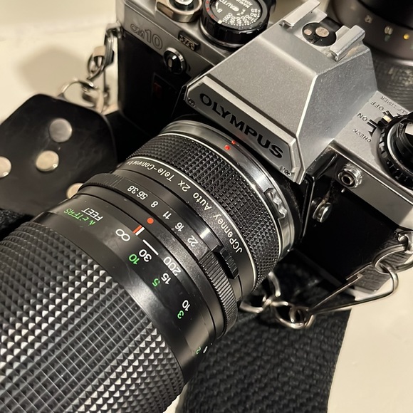 Olympus OM 10 SLR - Picture 3 of 6